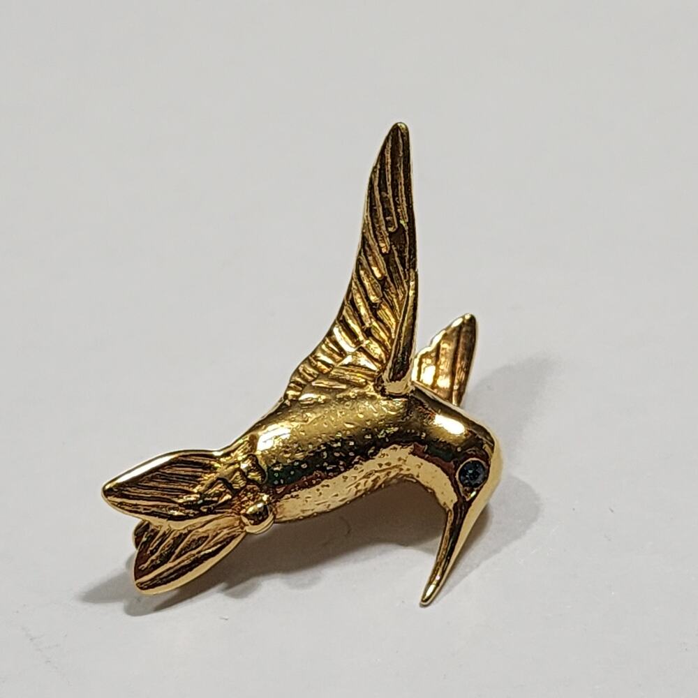 Hummingbird In Flight Blue Rhinestone Eye Brooch Gold Tone Krementz Vintage